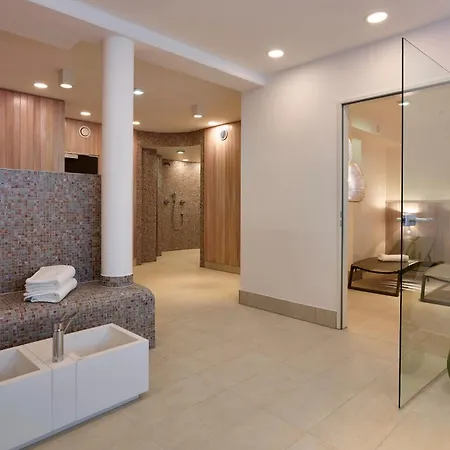 Anna Duene Anna Duene 1-22 Apartment *